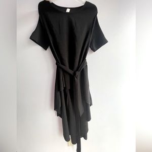 Small size women’s cape-back short sleeve top with waist tie belt tunic black